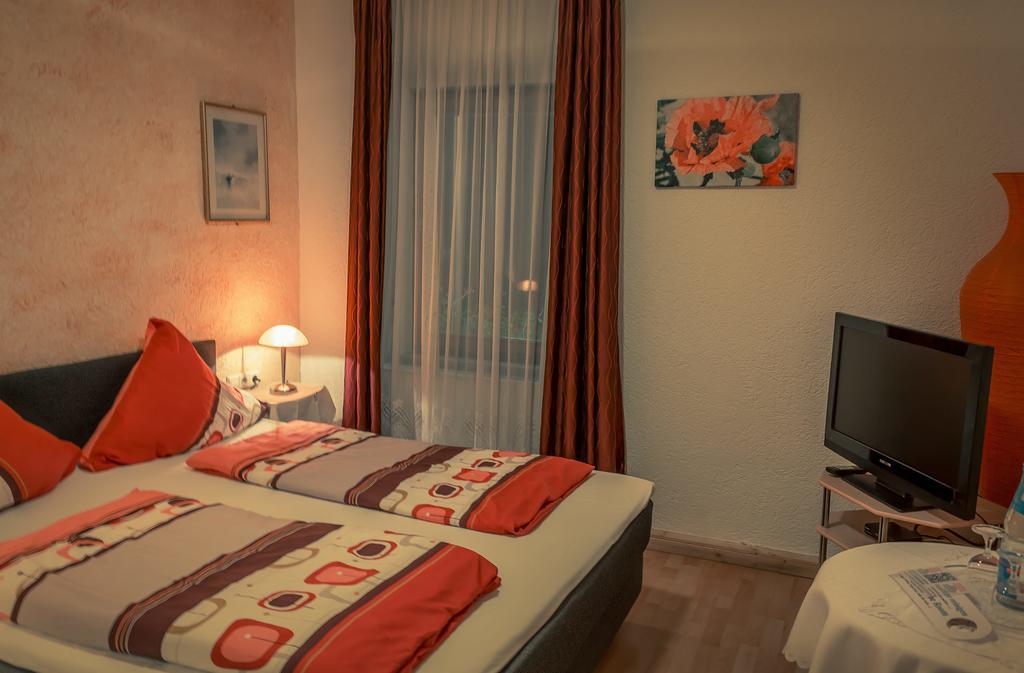 Hotel Adler Aichelberg  Cameră foto